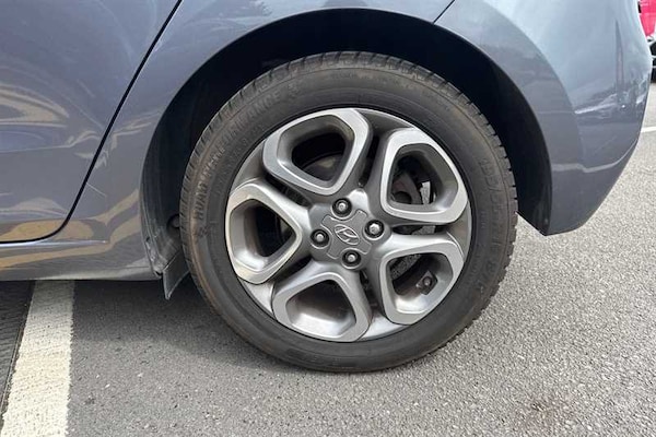 Used Hyundai i20 2019 for sale - 76044583: Photo 9