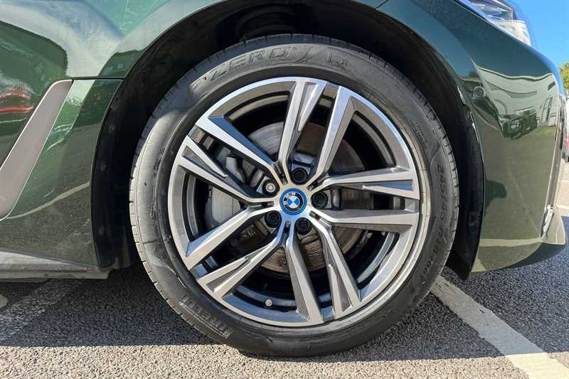 Used BMW i4 2024 for sale - 76733311: Photo 12