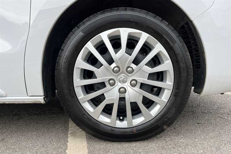 Used Vauxhall Vivaro 2024 for sale - 78189125: Photo 12