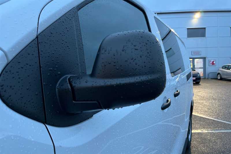 Used Vauxhall Vivaro 2025 for sale - 77362582: Photo 35