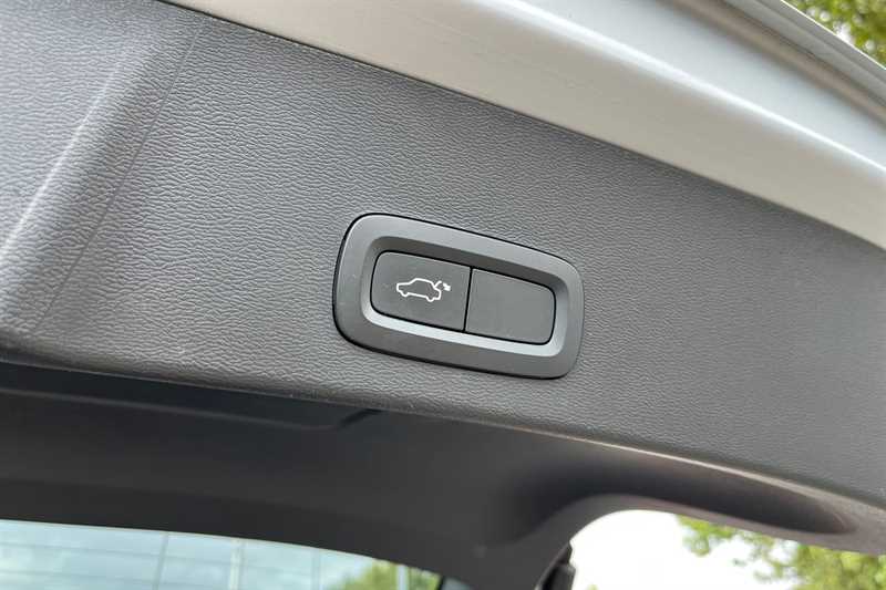 Used Volvo XC40 2020 for sale - 76944693: Photo 38