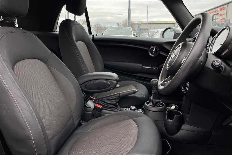 Used MINI Convertible 2019 for sale - 78188994: Photo 23