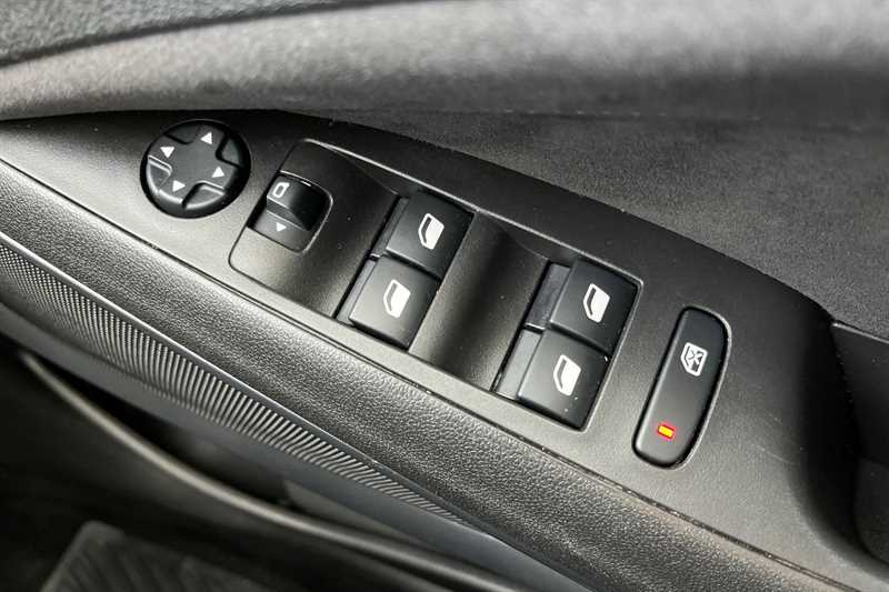 Used Vauxhall Crossland 2022 for sale - 77334815: Photo 16