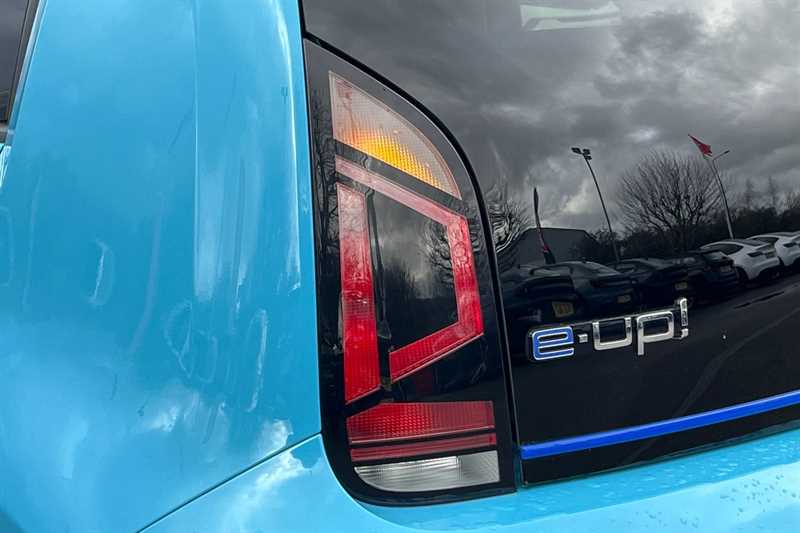 Used Volkswagen up! 2021 for sale - 77944958: Photo 31