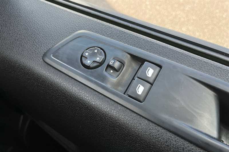 Used Vauxhall Vivaro 2024 for sale - 76890361: Photo 16