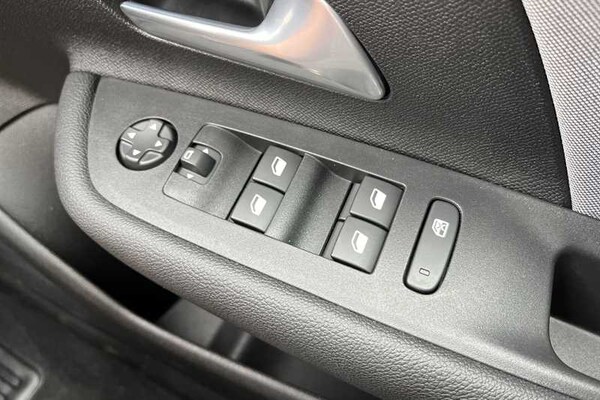Used Vauxhall Mokka 2025 for sale - 75679427: Photo 16