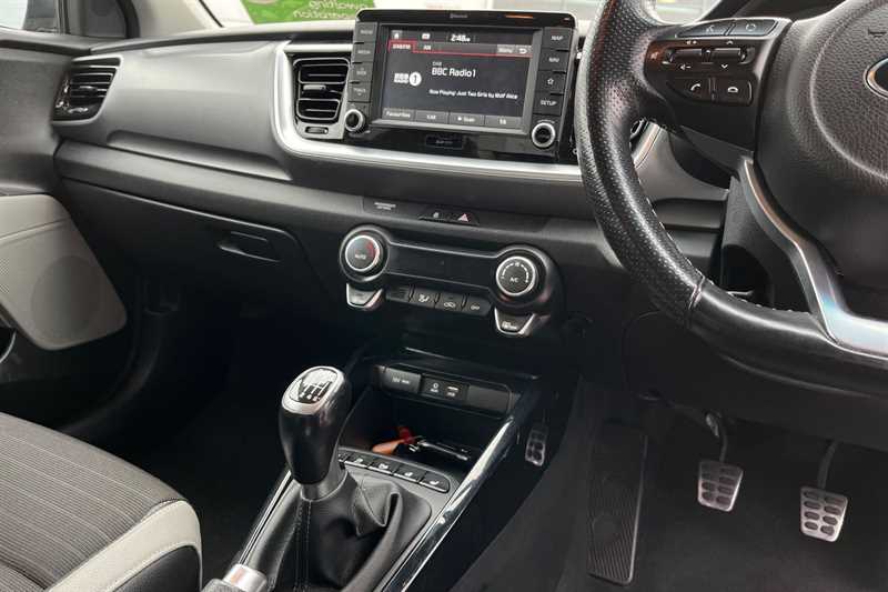 Used Kia Stonic 2018 for sale - 76443896: Photo 14