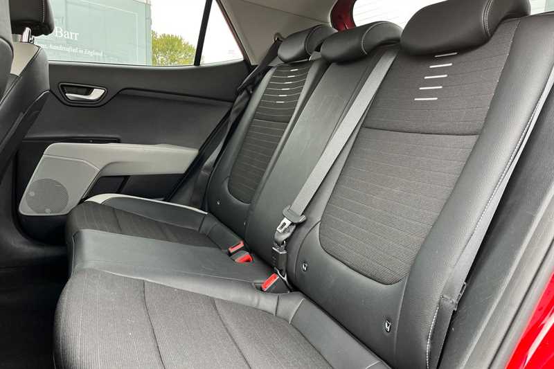 Used Kia Stonic 2018 for sale - 76443896: Photo 24