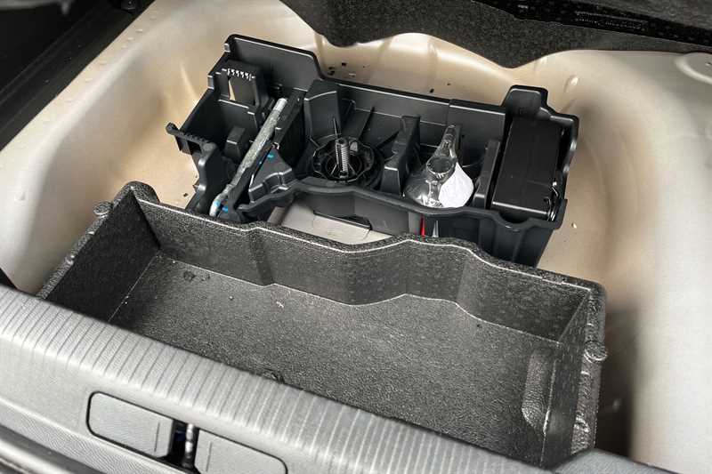 Used Peugeot 2008 2021 for sale - 77828298: Photo 37