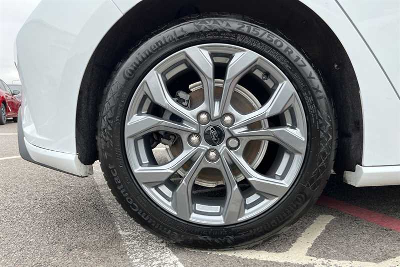 Used Ford Focus 2023 for sale - 77318176: Photo 11