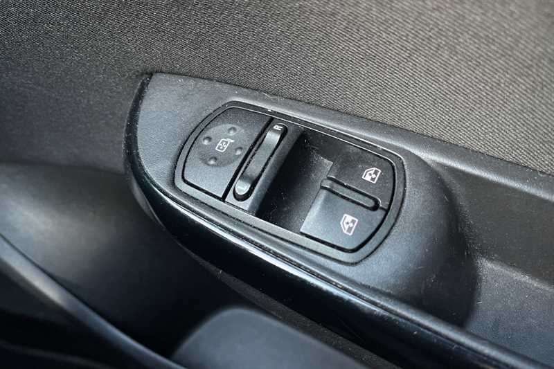 Used Vauxhall Corsa 2018 for sale - 77700514: Photo 16