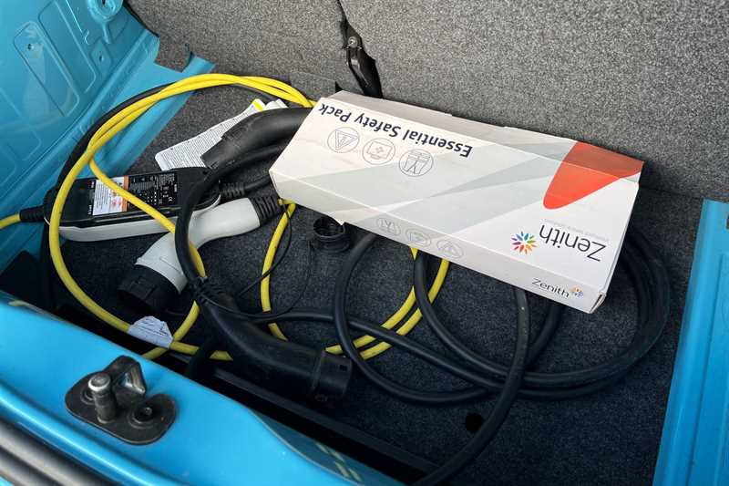 Used Volkswagen up! 2021 for sale - 76756391: Photo 37