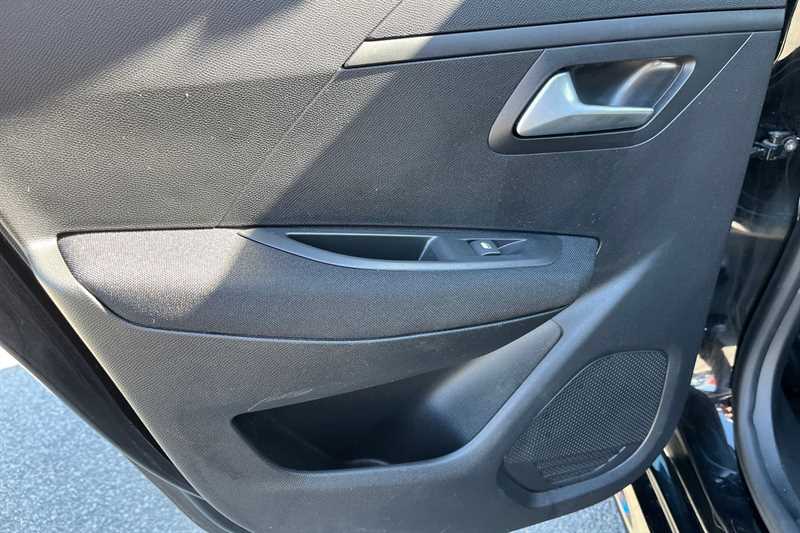 Used Peugeot 208 2023 for sale - 78174971: Photo 39