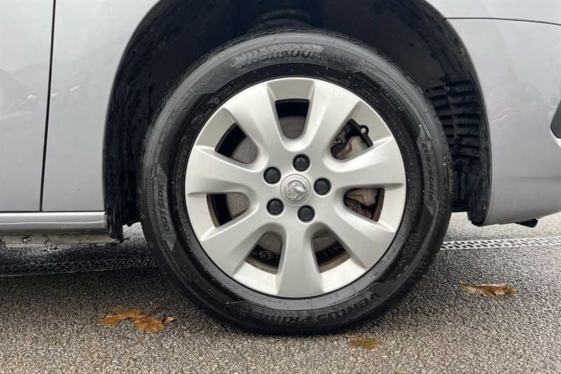 Used Vauxhall Combo Life Electric 2024 for sale - 76955596: Photo 12