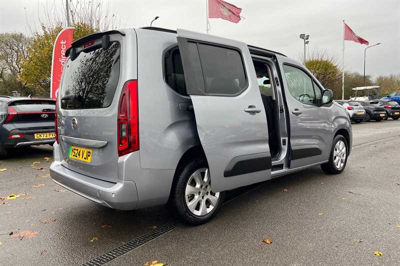 Used Vauxhall Combo Life Electric 2024 for sale - 76955596: Photo 40