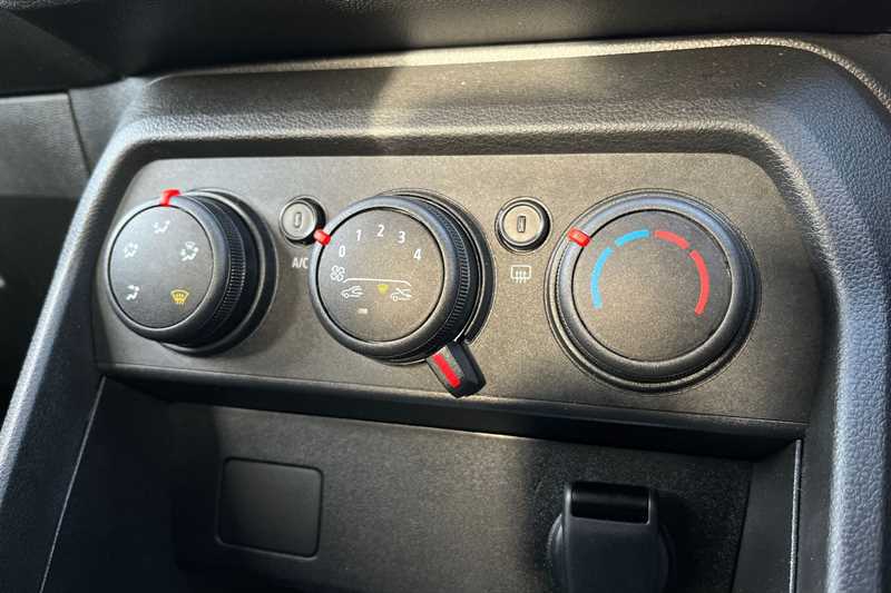 Used Dacia Sandero 2023 for sale - 76529394: Photo 15