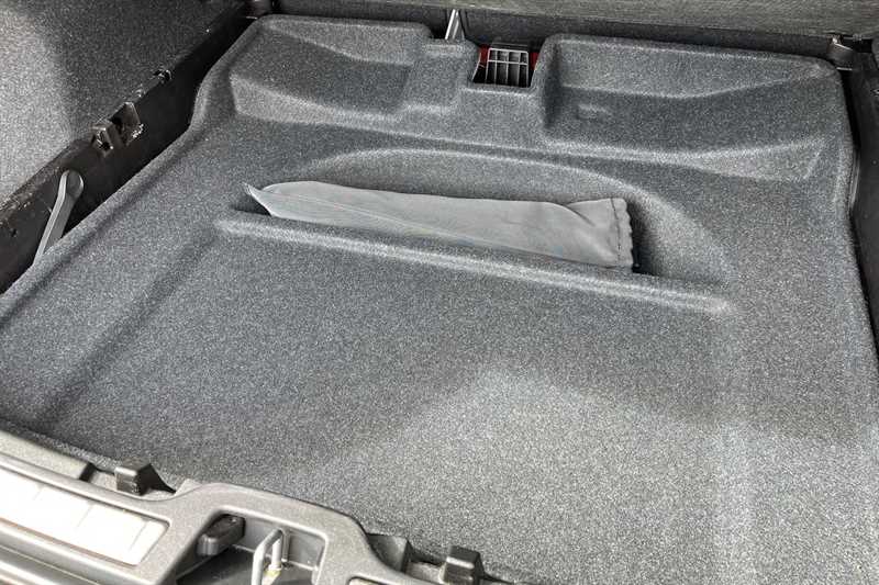 Used Volvo XC40 2020 for sale - 76462576: Photo 37