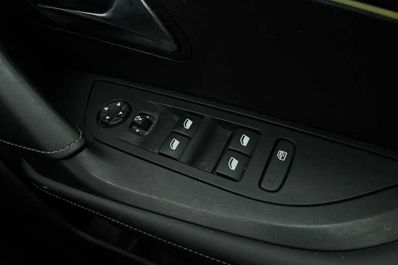 Used Peugeot 2008 for sale - 76462450: Photo 16