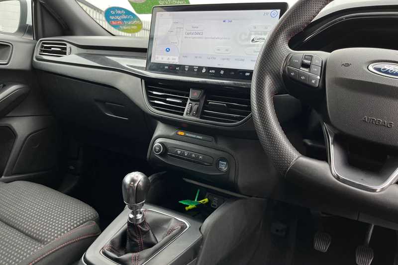 Used Ford Focus 2023 for sale - 76852796: Photo 14