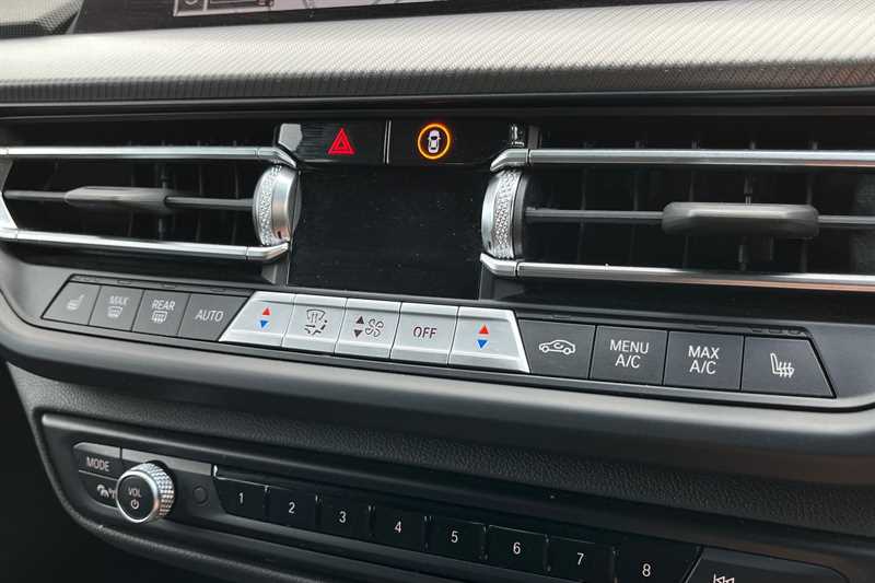 Used BMW 1 Series 2024 for sale - 76448459: Photo 15