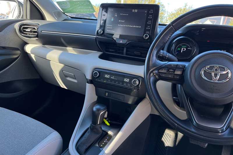Used Toyota Yaris 2020 for sale - 76124989: Photo 14
