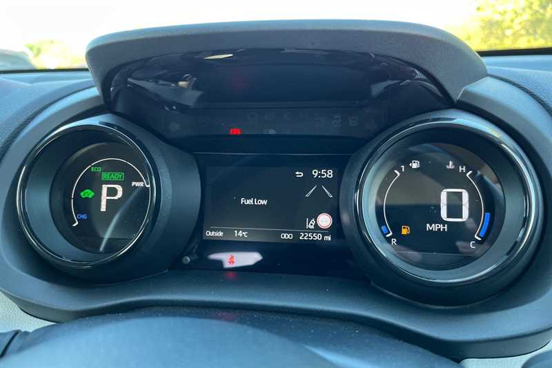 Used Toyota Yaris 2020 for sale - 76124989: Photo 20