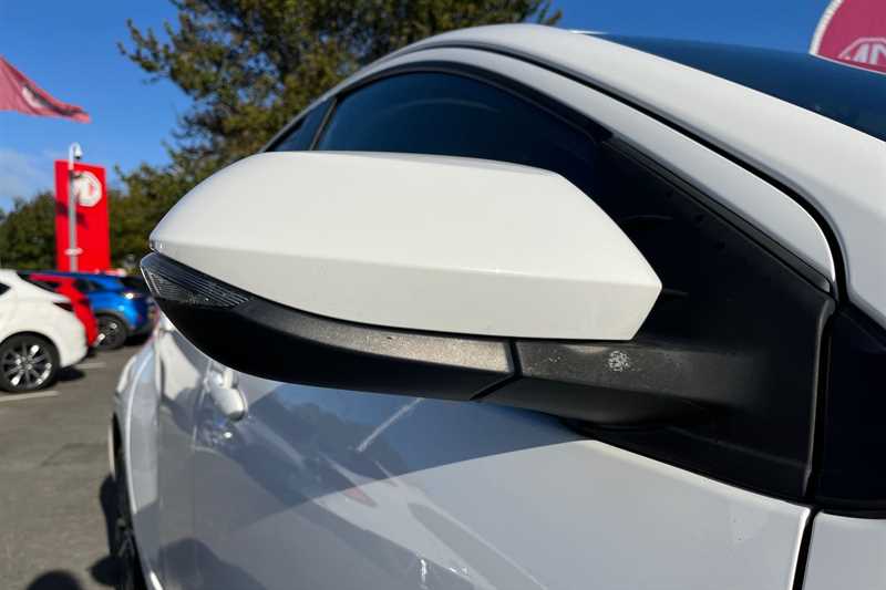 Used Toyota Yaris 2020 for sale - 76124989: Photo 34