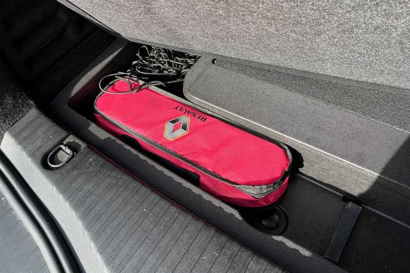 Used Renault Megane for sale - 76462540: Photo 37