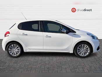 Used Peugeot 208 2019 for sale - 78208537: Photo