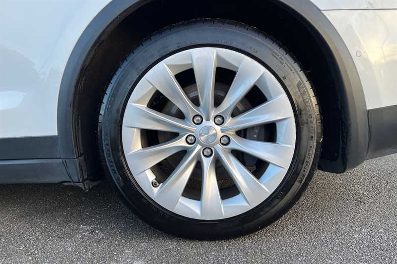 Used Tesla Model X 2020 for sale - 77122763: Photo 10