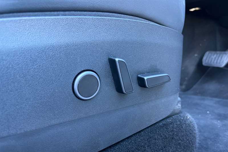 Used Tesla Model Y for sale - 76829234: Photo 26