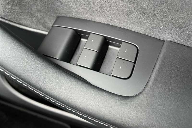 Used Tesla Model Y for sale - 77812448: Photo 16