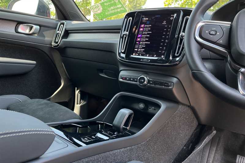 Used Volvo XC40 2025 for sale - 76956182: Photo 14