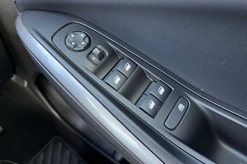 Used Vauxhall Grandland 2023 for sale - 77887304: Photo 16