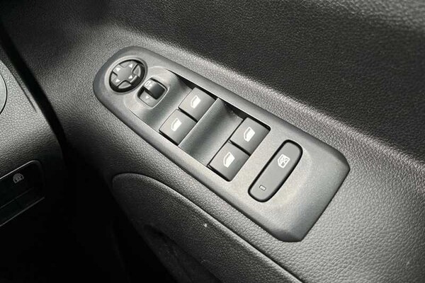 Used Vauxhall Combo Life 2022 for sale - 76229624: Photo 16