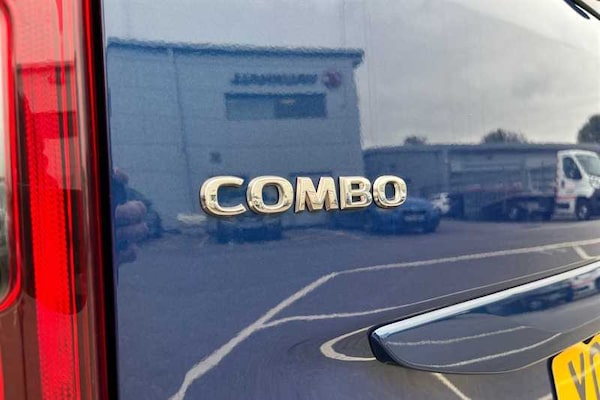 Used Vauxhall Combo Life 2022 for sale - 76229624: Photo 30