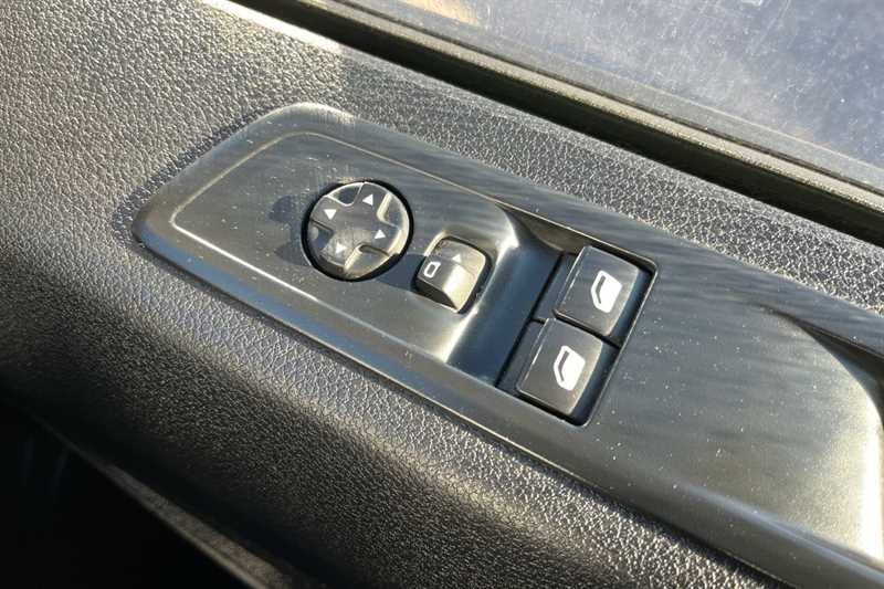 Used Vauxhall Vivaro 2023 for sale - 77348769: Photo 16