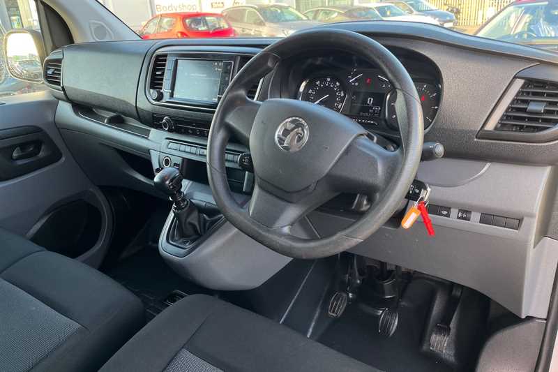 Used Vauxhall Vivaro 2023 for sale - 76917103: Photo 13