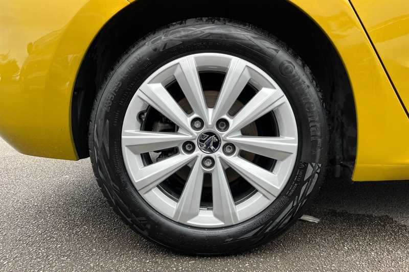 Used Vauxhall Astra 2023 for sale - 76503926: Photo 11