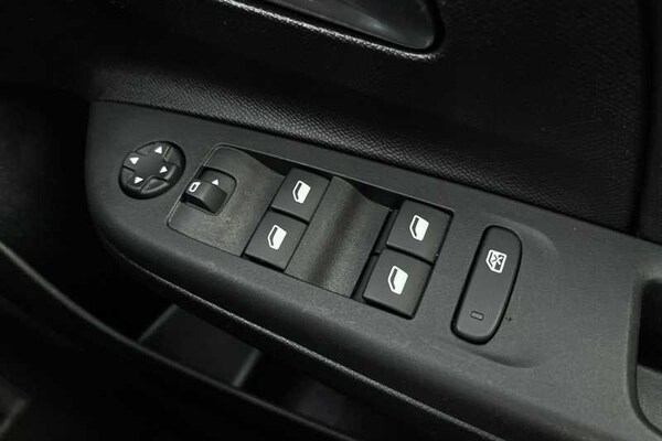 Used Vauxhall Corsa 2023 for sale - 75495873: Photo 16