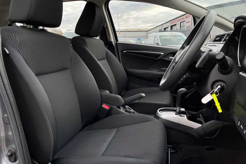 Used Honda Jazz 2019 for sale - 76329390: Photo 23