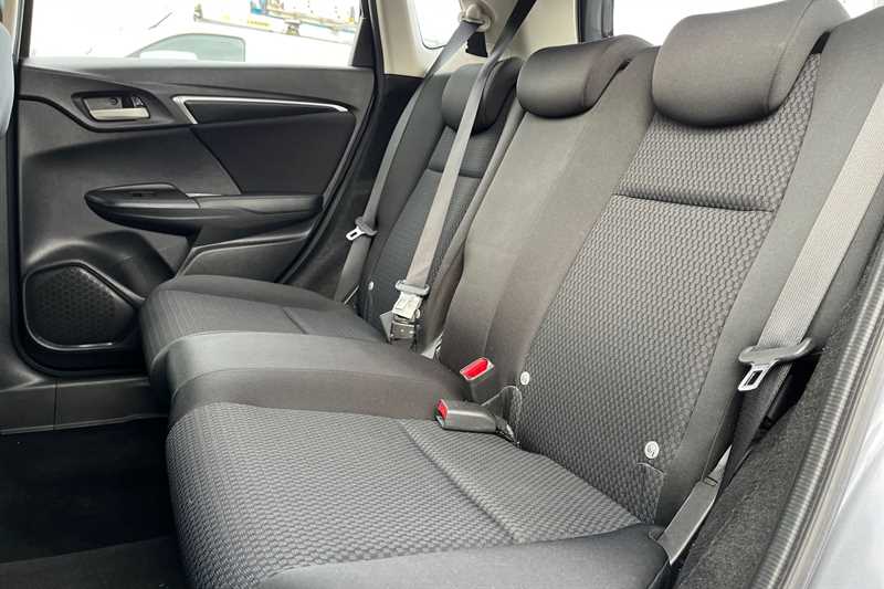 Used Honda Jazz 2019 for sale - 76329390: Photo 24