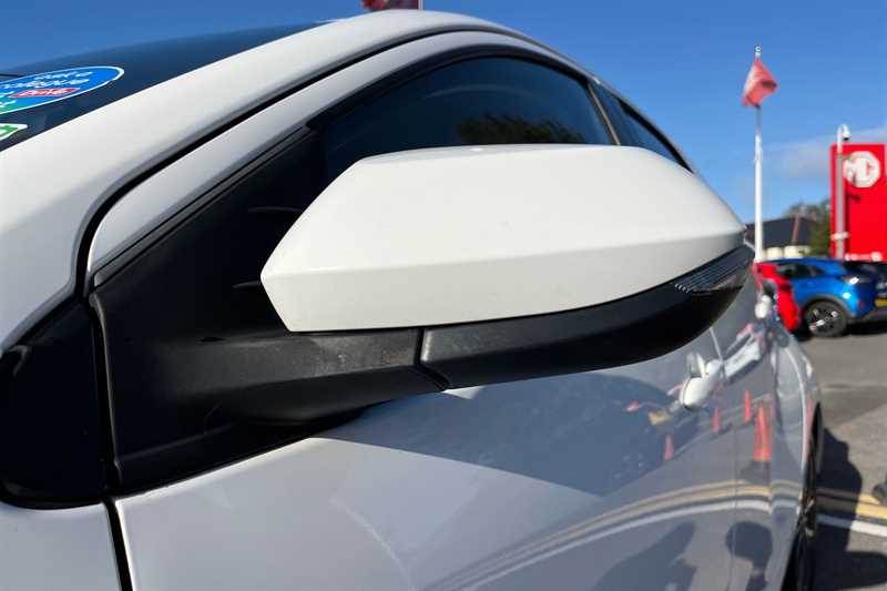 Used Toyota Yaris 2020 for sale - 76488807: Photo 35