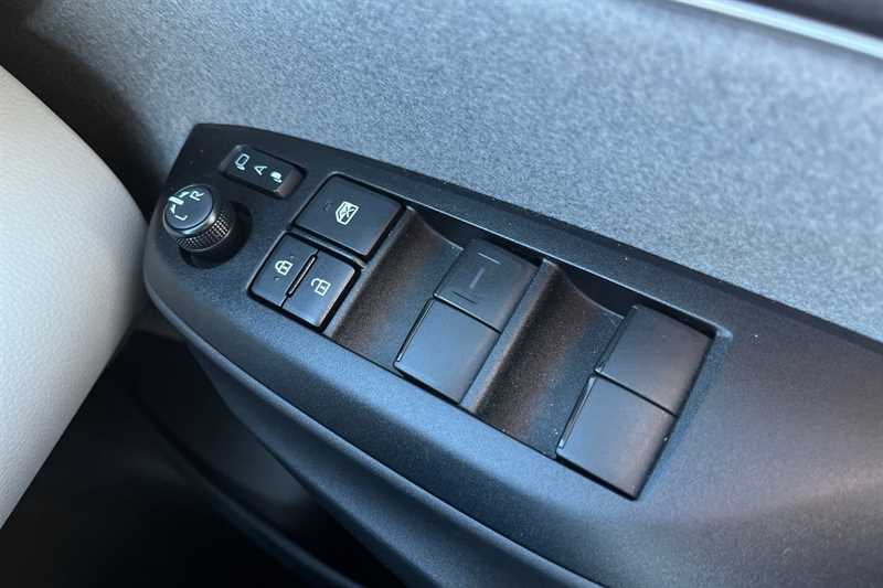 Used Toyota Yaris 2020 for sale - 76733109: Photo 16