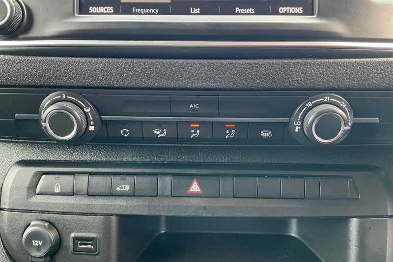 Used Vauxhall Vivaro 2023 for sale - 78142640: Photo 15