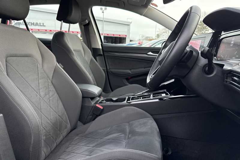 Used Volkswagen Golf 2022 for sale - 77402319: Photo 23