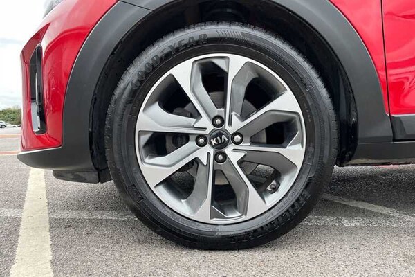Used Kia Stonic 2018 for sale - 76298546: Photo 9