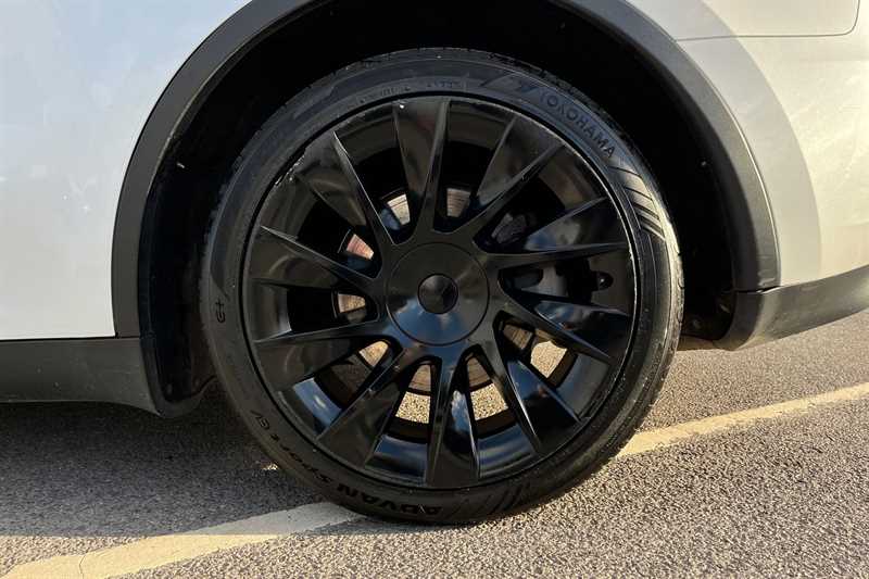 Used Tesla Model Y 2023 for sale - 76756604: Photo 10