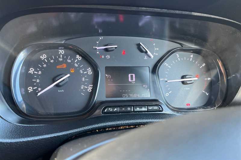 Used Vauxhall Vivaro 2023 for sale - 77459392: Photo 20