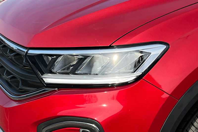 Used Volkswagen T-Roc 2023 for sale - 78130972: Photo 29